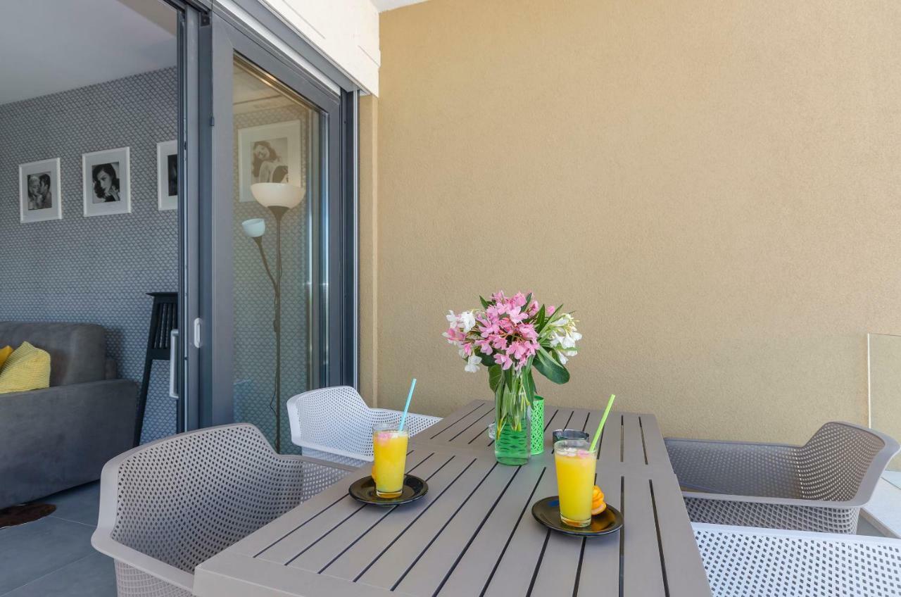 Apartments Villa Adriana I Srima Εξωτερικό φωτογραφία